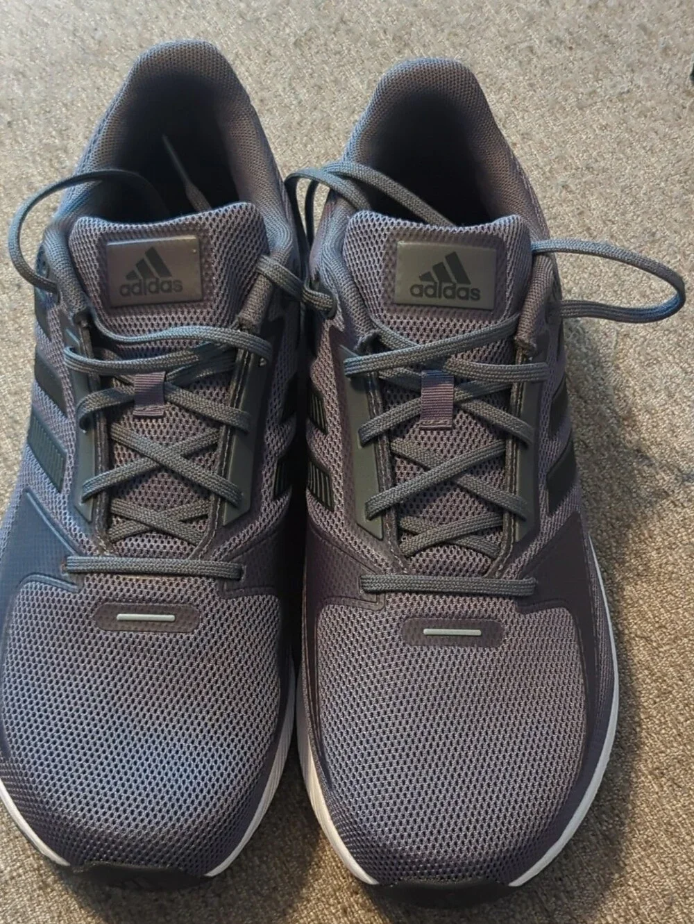 Adidas Men's Athletic Sneakers in Gray and Black Size 9